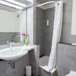 ホテル Duesseldorf-neuss By Ihg 4*