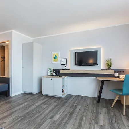 Duesseldorf-neuss By Ihg Нойс