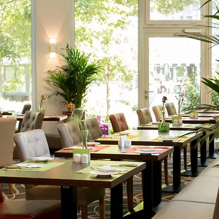 Отель Duesseldorf-neuss By Ihg 4*