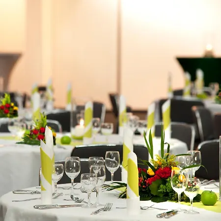 Duesseldorf-neuss By Ihg Hotel