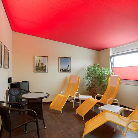 Duesseldorf-neuss By Ihg 4* Нойс