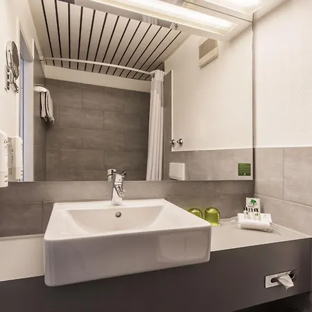 Duesseldorf-neuss By Ihg Hotel Neuss