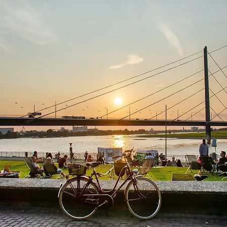 Duesseldorf-neuss By Ihg Hotell
