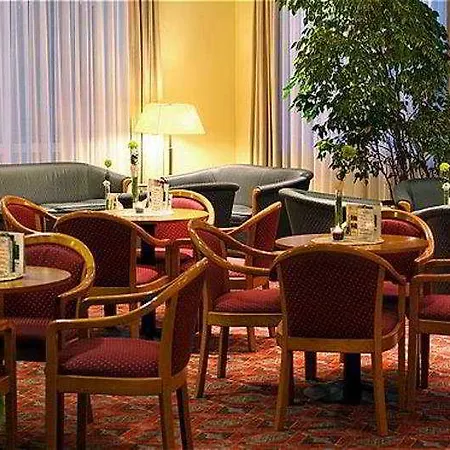 Duesseldorf-neuss By Ihg Hotel
