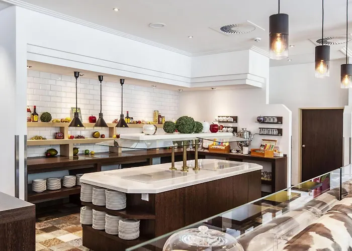 Duesseldorf-neuss By Ihg Szálloda 4*