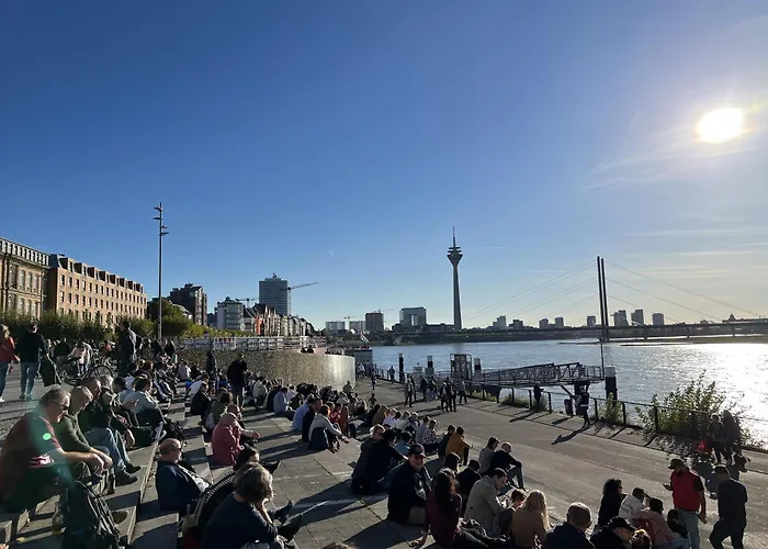 Duesseldorf-neuss By Ihg Hotel 4*