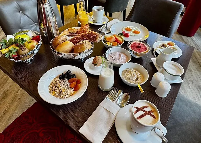 Duesseldorf-neuss By Ihg Отель 4*