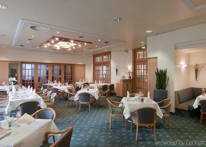 Duesseldorf-neuss By Ihg Szálloda Neuss